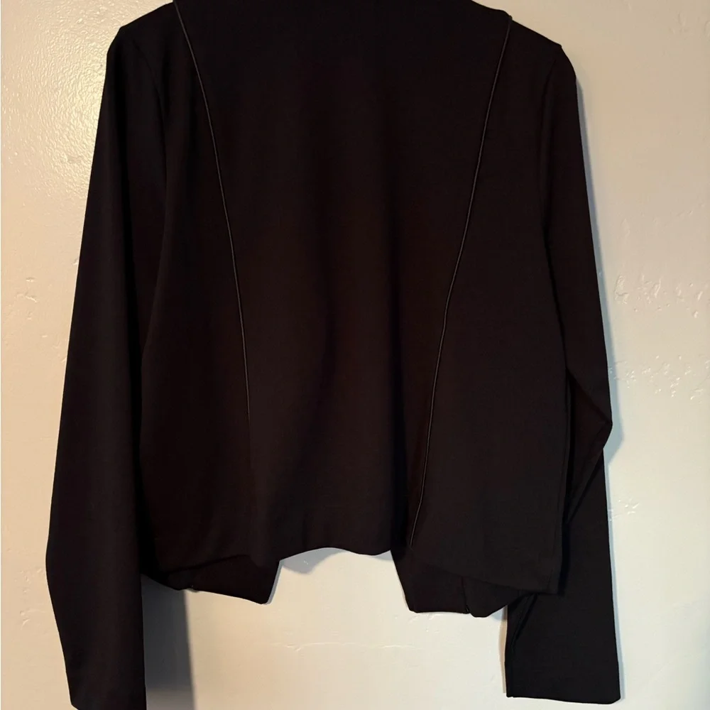 Banana Republic Lightweight Black Women’s Cropped Moto Jacket - Picture 2 of 5